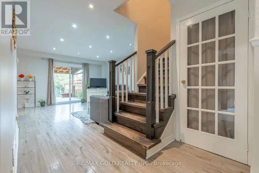 Semi-Detached/Link at 23 JUDITH CRESCENT, Brampton