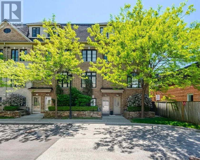 Townhouse at 62 CORMIER HEIGHTS, Toronto