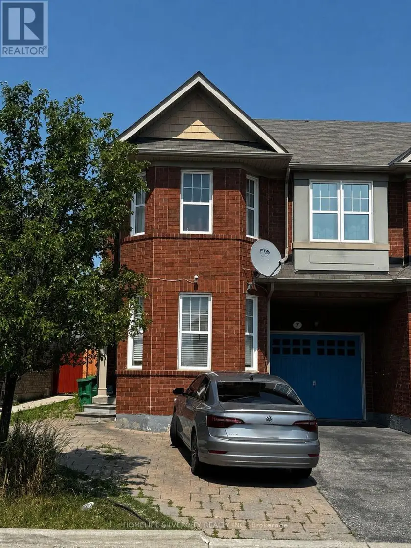 Semi-Detached/Link at 7 BIDDENS SQUARE, Brampton