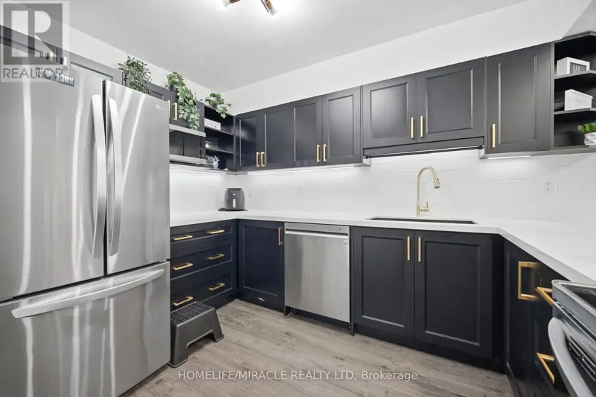 Apartment at 102 - 238 ALBION ROAD, Toronto (Elms-Old Rexdale)