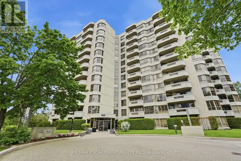 Apartment at 1003 - 1201 NORTH SHORE BOULEVARD E, Burlington