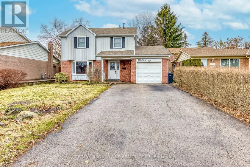 Detached at 2565 WINDJAMMER ROAD, Mississauga