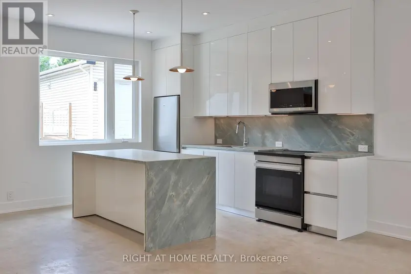 Detached at LANEWAY HOUSE - 266 INDIAN GROVE, Toronto (High Park North)
