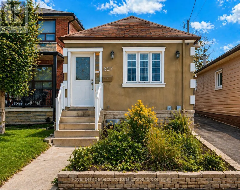 Detached at 627 CALEDONIA ROAD, Toronto