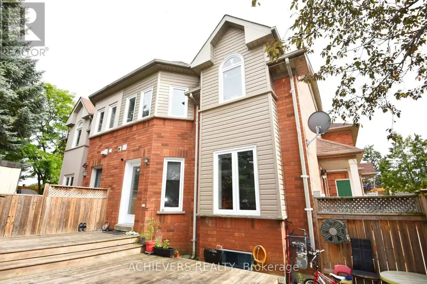 Townhouse at 83 CLOVER BLOOM ROAD, Brampton