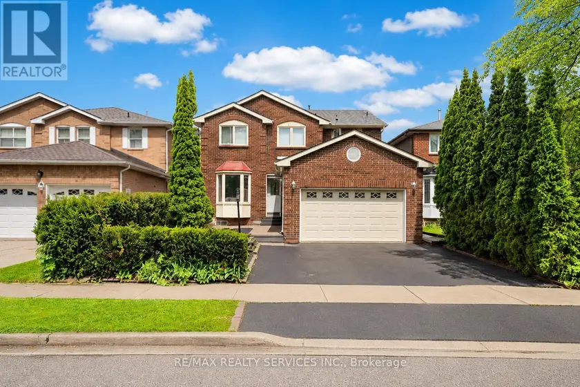 Detached at 14 CONOVER COURT, Brampton