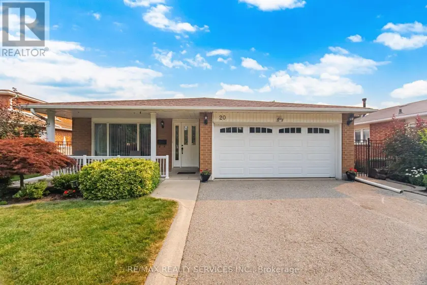 Detached at 20 MALCOLM CRESCENT, Brampton