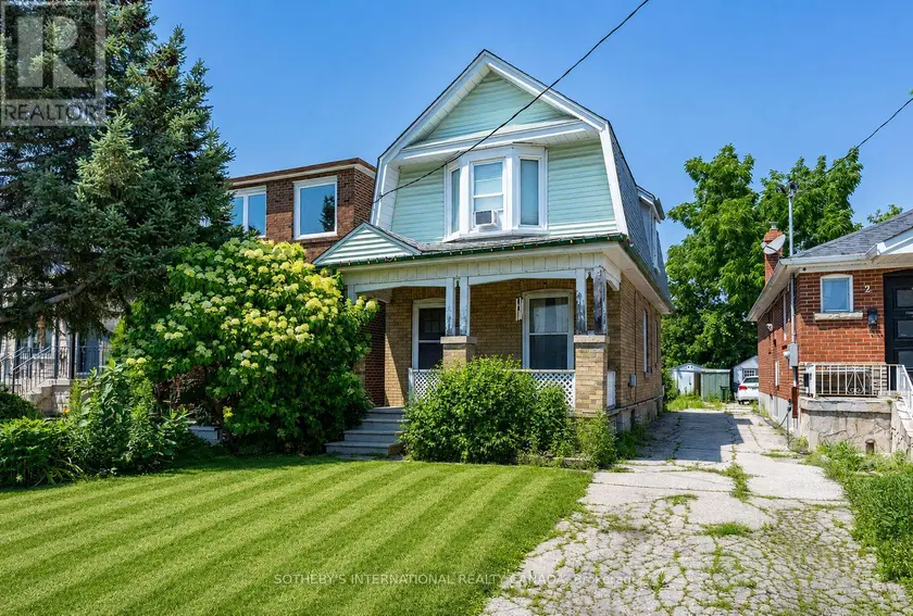 Detached at 4 MARSHALL BOULEVARD, Toronto