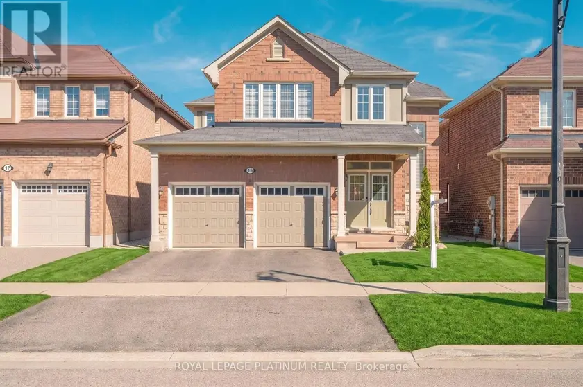 Detached at 15 AYLESBURY DRIVE, Brampton