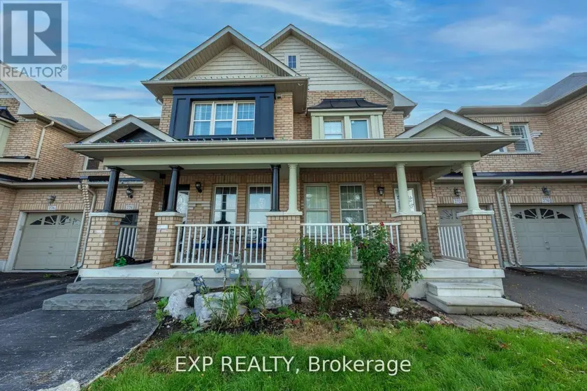 Townhouse at MAIN & UPPER - 272 DUNCAN LANE, Milton