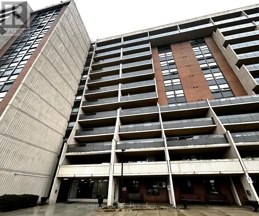 Apartment at 905 - 2929 AQUITAINE AVENUE, Mississauga
