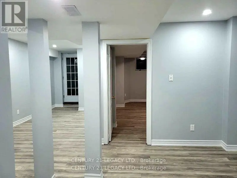 Semi-Detached/Link at LOWER LEVEL - 21 KILREA WAY, Brampton