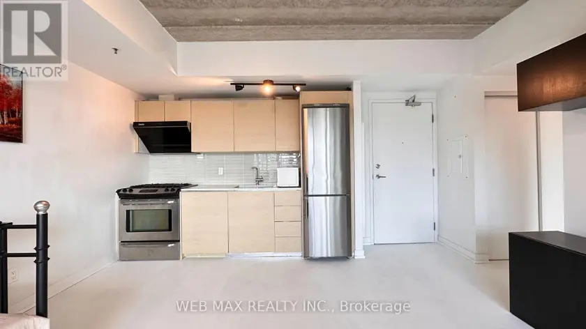 Apartment at 201 - 51 LADY BANK ROAD, Toronto (Stonegate-Queensway)