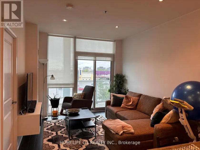 Apartment at 318 - 65 SPEERS ROAD, Oakville (CO Central)