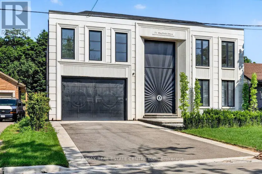 Detached at 131 MAYFIELD DRIVE, Oakville