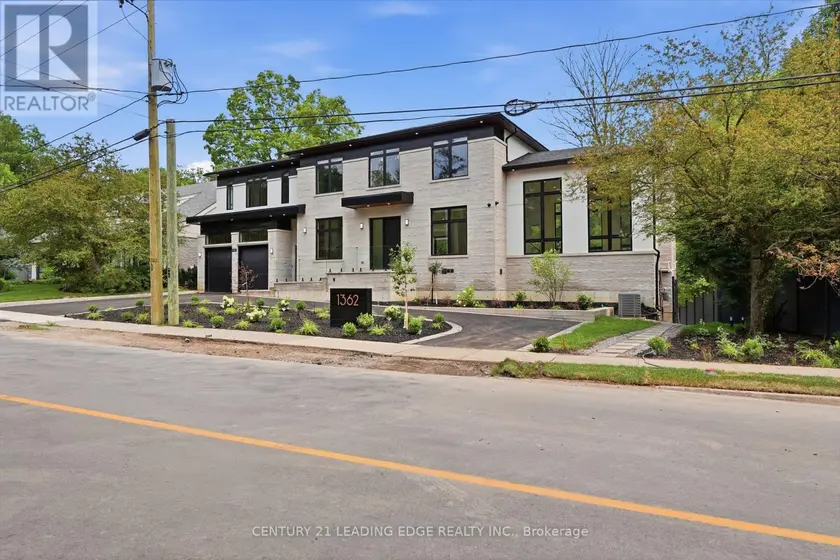 Detached at 1362 DEVON ROAD, Oakville