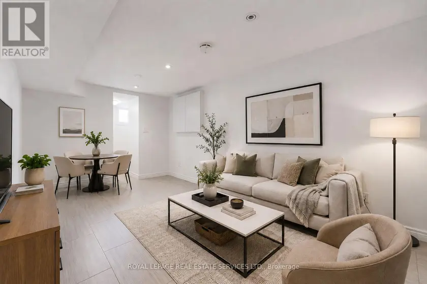 Detached at LOWER - 119 ESSEX STREET, Toronto