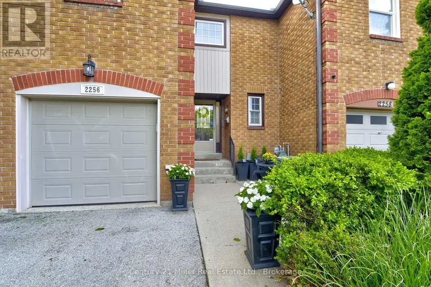 Townhouse at 2256 MARGOT STREET, Oakville
