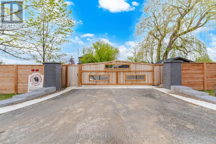 Detached at 2483 BURNHAMTHORPE ROAD, Oakville