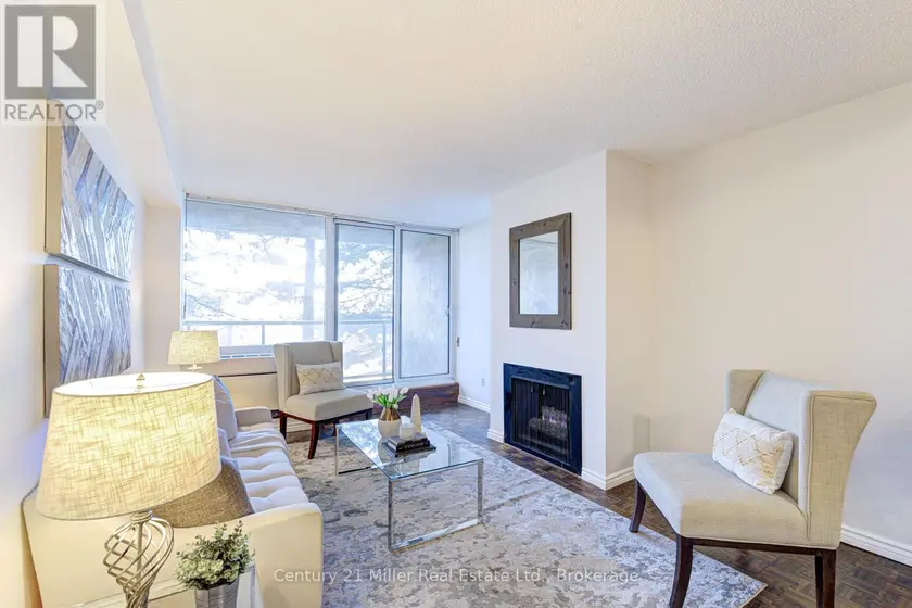 Apartment at 304 - 20 SPEERS ROAD, Oakville