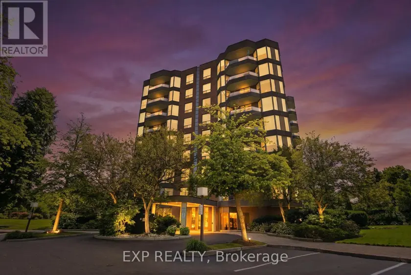 Apartment at 302 - 1903 PILGRIMS WAY, Oakville