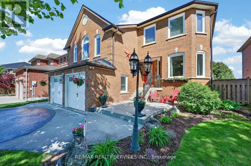 Detached at 150 ROYAL VALLEY DRIVE, Caledon