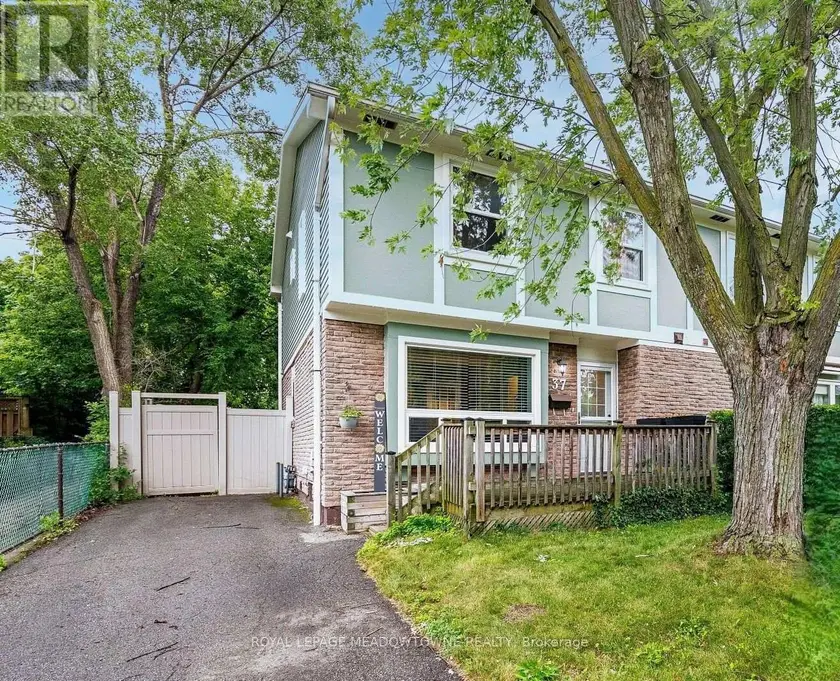 Semi-Detached/Link at 37 SALISBURY CIRCLE, Brampton
