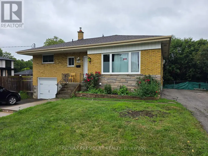 Detached at LOWER - 2280 MOUNTAINSIDE DRIVE, Burlington