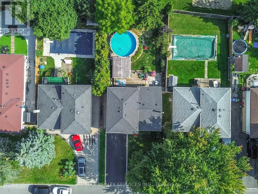 Detached at 16 GRASSINGTON CRESCENT, Brampton