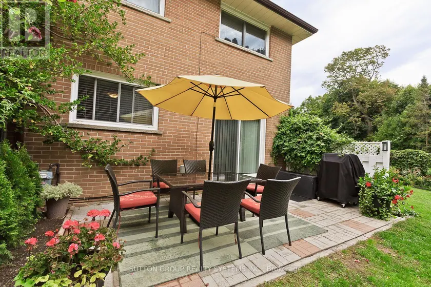 Semi-Detached/Link at LOWER LEVEL OF THE HOUSE - 3174 TAVITON COURT, Mississauga