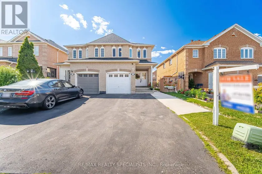 Semi-Detached/Link at 200 TILLER TRAIL, Brampton