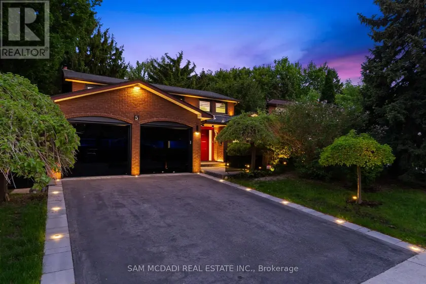 Detached at 5 CANTERBURY CRESCENT, Toronto (Edenbridge-Humber Valley)