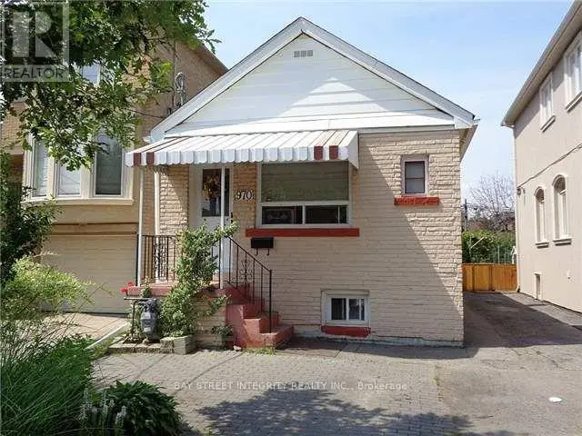 Detached at 970 BRIAR HILL AVENUE, Toronto