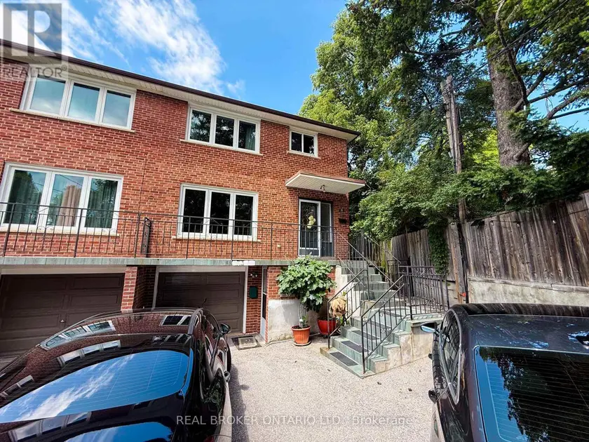 Townhouse at LOWER LEVEL - 14 GOOCH COURT, Toronto