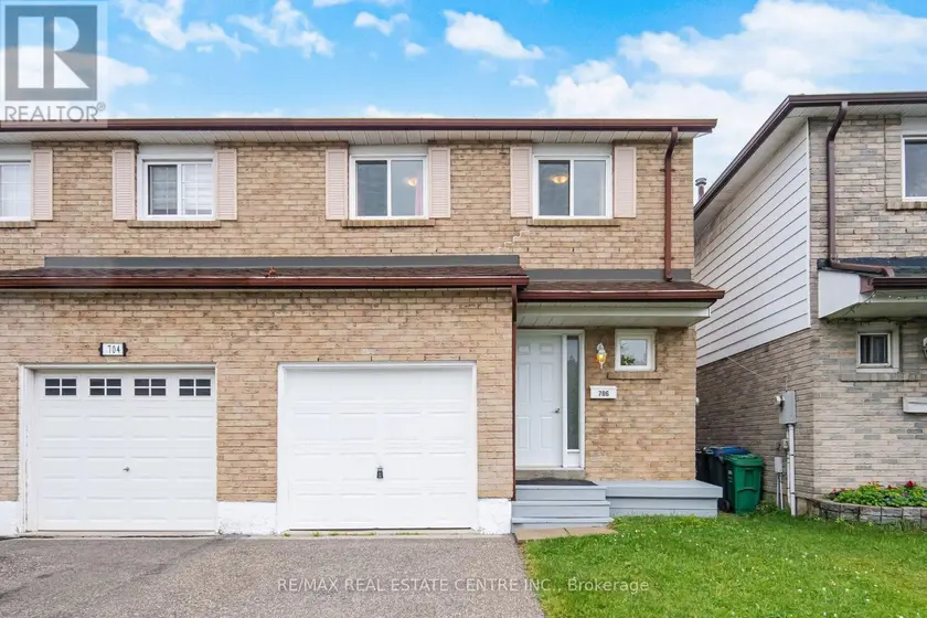 Semi-Detached/Link at 706 CARRYING PLACE, Mississauga