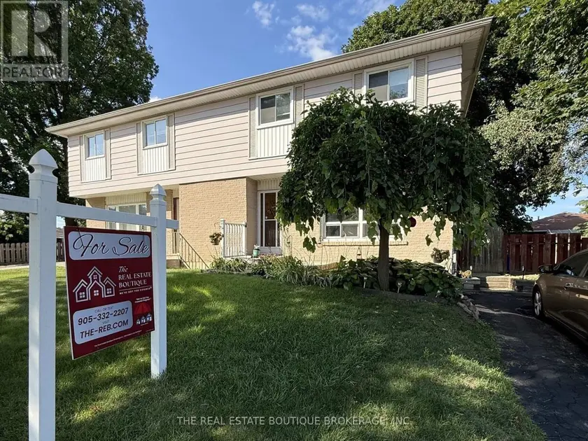 Semi-Detached/Link at 1345 COLONSAY DRIVE, Burlington (Mountainside)