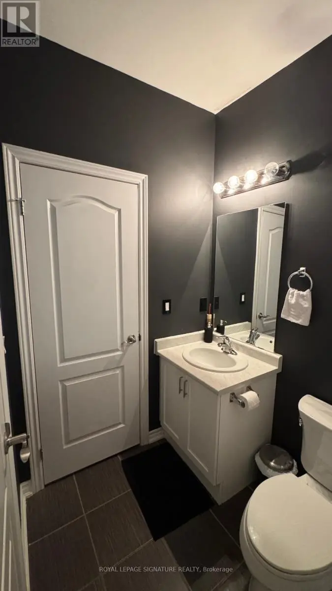 Apartment at 107 - 1370 COSTIGAN ROAD, Milton