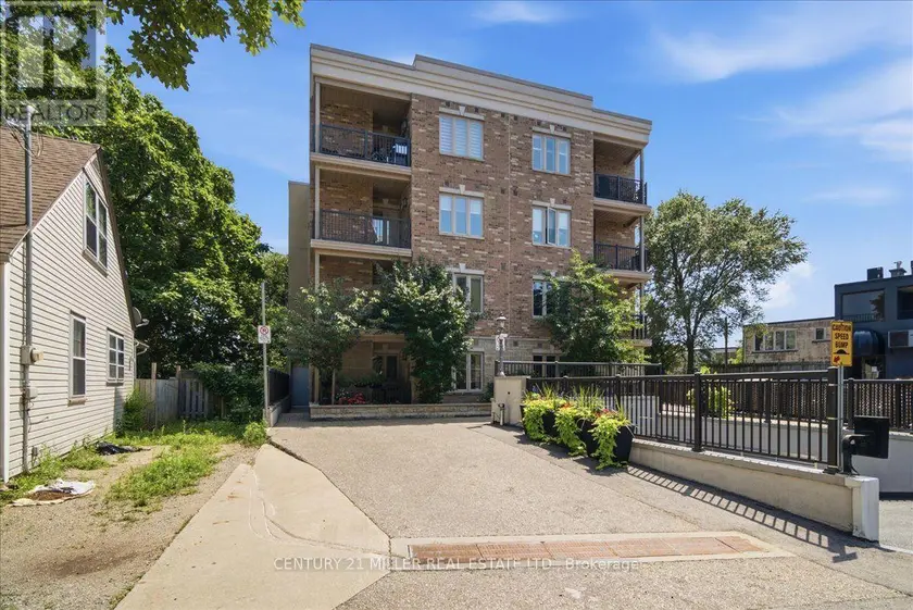 Apartment at 102 - 70 STEWART STREET, Oakville