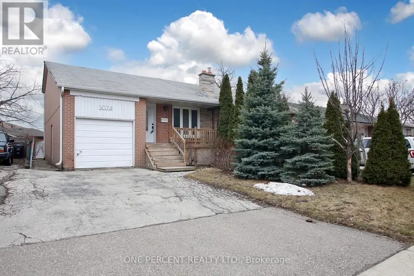 Semi-Detached/Link at 3074 MERRITT AVENUE, Mississauga