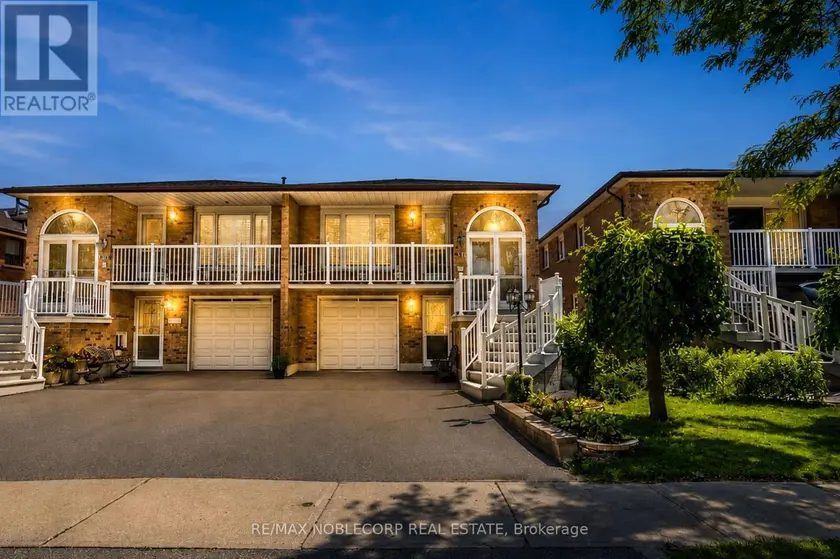 Semi-Detached/Link at 131 YATESCASTLE DRIVE, Toronto