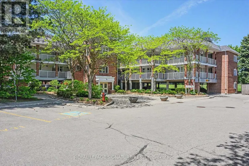 Townhouse at 221 - 101 BRISTOL ROAD E, Mississauga