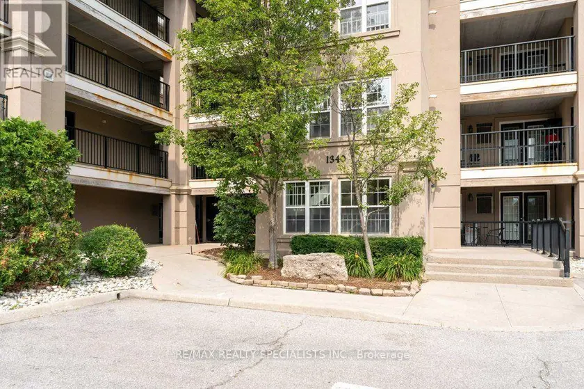Apartment at 313 - 1340 MAIN STREET E, Milton