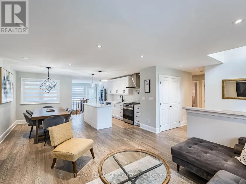 Detached at 16 LESBURY AVENUE, Brampton