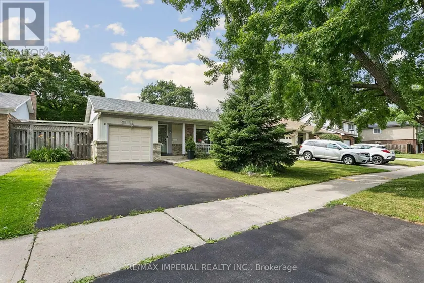 Detached at 2531 WINDJAMMER ROAD, Mississauga
