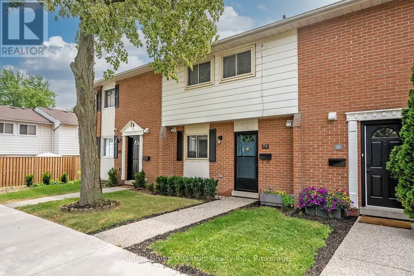 Townhouse at 24 - 61 SARAH LANE, Oakville