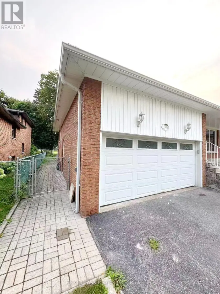 Detached at LOWER UNIT - 1353 MYRON DRIVE, Mississauga