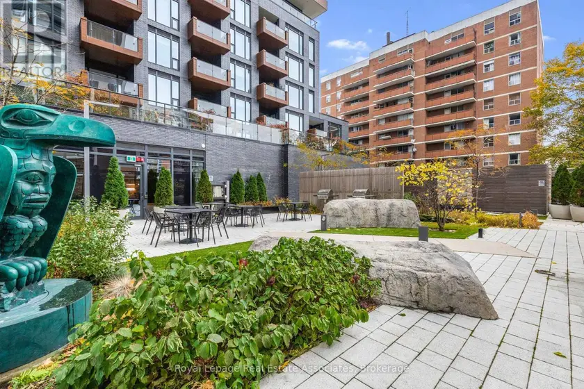 Apartment at 805 - 21 PARK STREET E, Mississauga