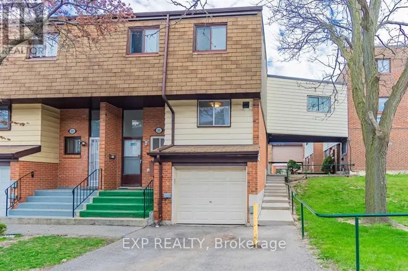 Townhouse at 201 - 180 MISSISSAUGA VALLEY BOULEVARD, Mississauga