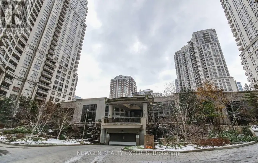 Apartment at 309 - 3880 DUKE OF YORK BOULEVARD, Mississauga (City Centre)