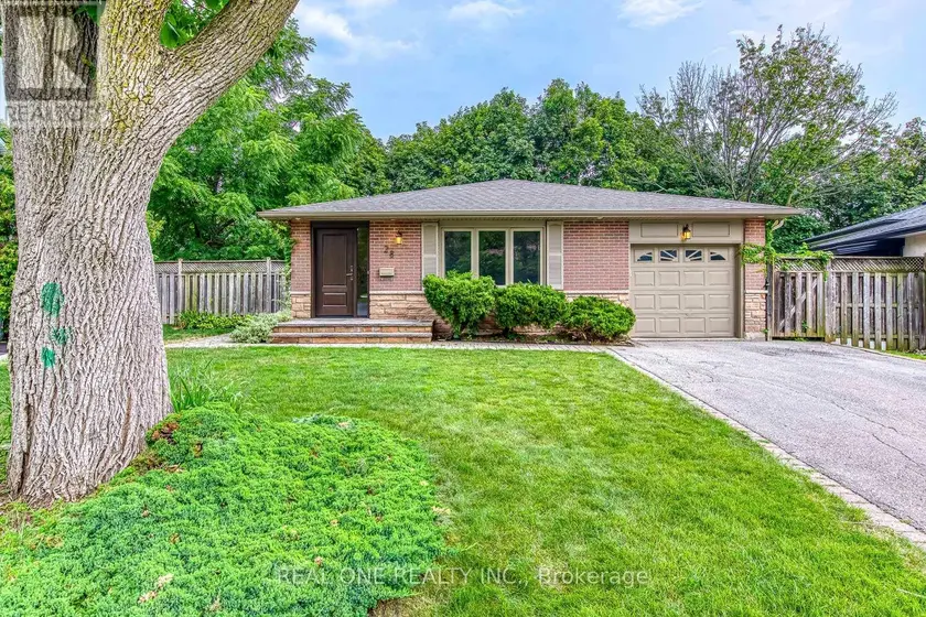 Detached at 28 OSBORNE CRESCENT, Oakville
